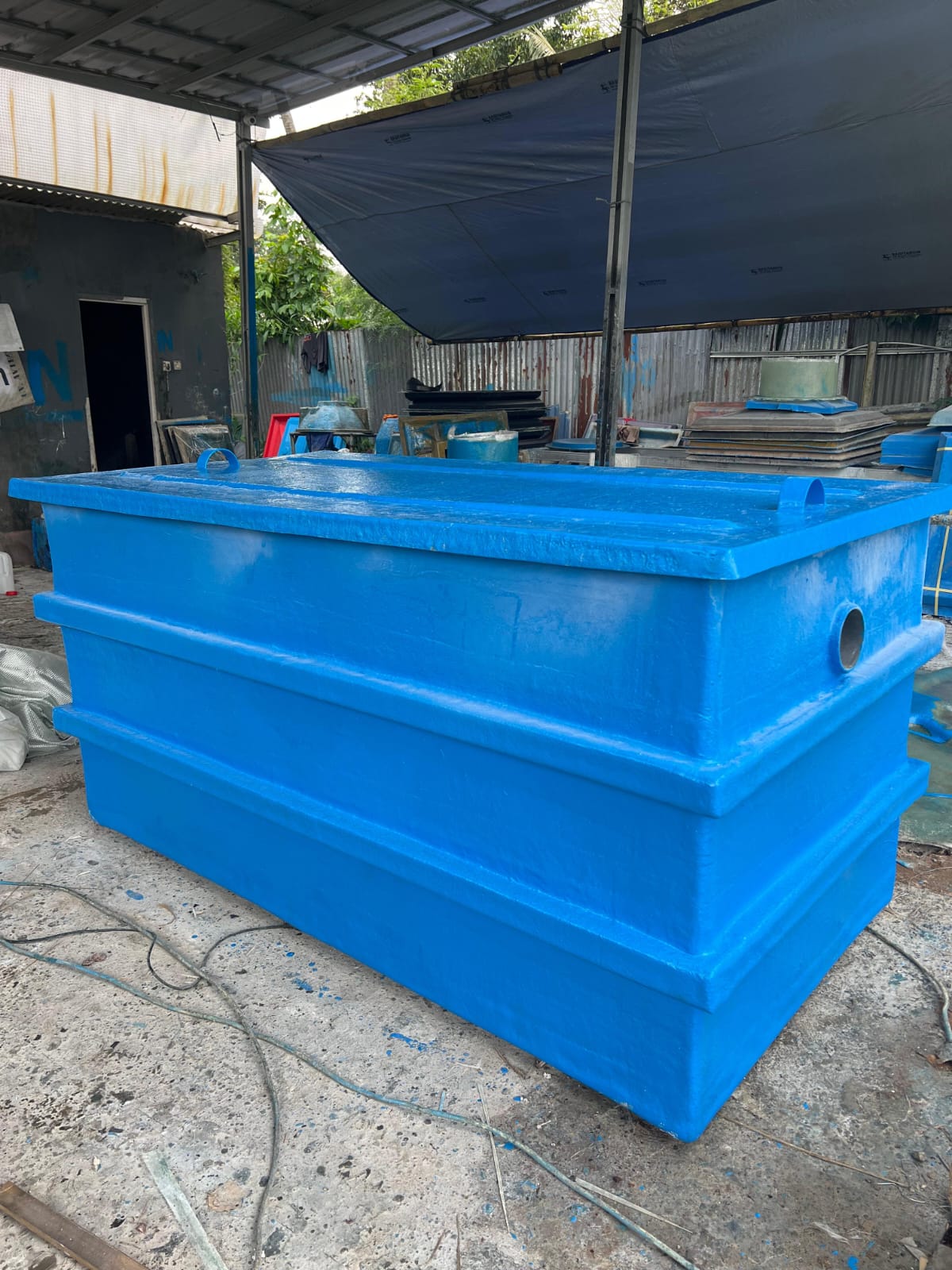 tampak-depan-grease-trap-fiberglass-penjebak-lemak-tangerang.